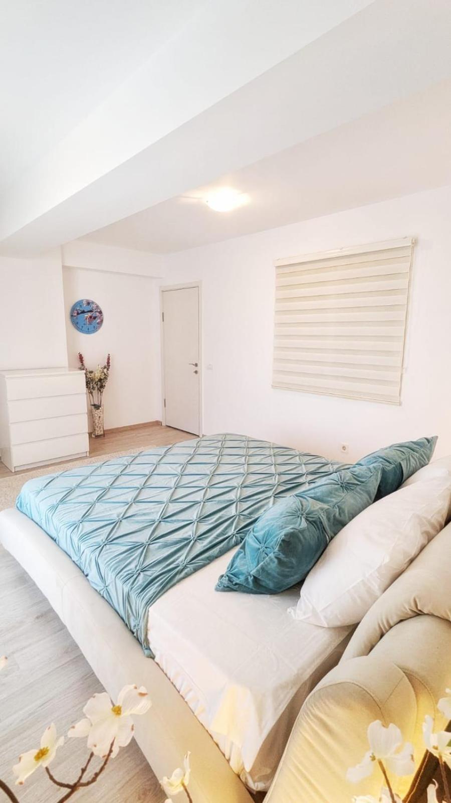 Airport Apartment 70 Squared Meters Otopeni Exterior foto